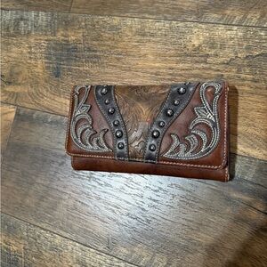 MontanaWest Wallet